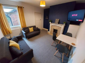 Swinley Apartment - Relocation and Business - Monthly Price Reduction - Free Street Parking